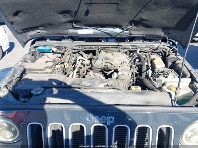 1C4BJWEG6GL275203 Jeep Wrangler Unlimited Sahara