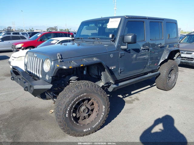 1C4BJWEG6GL275203 Jeep Wrangler Unlimited Sahara