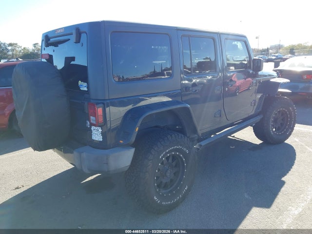 1C4BJWEG6GL275203 Jeep Wrangler Unlimited Sahara