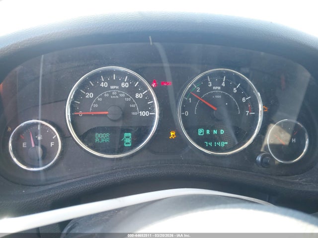 1C4BJWEG6GL275203 Jeep Wrangler Unlimited Sahara