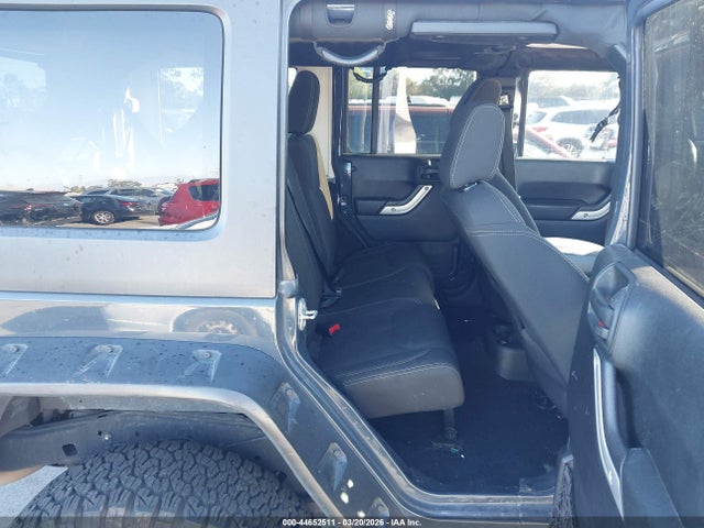 1C4BJWEG6GL275203 Jeep Wrangler Unlimited Sahara