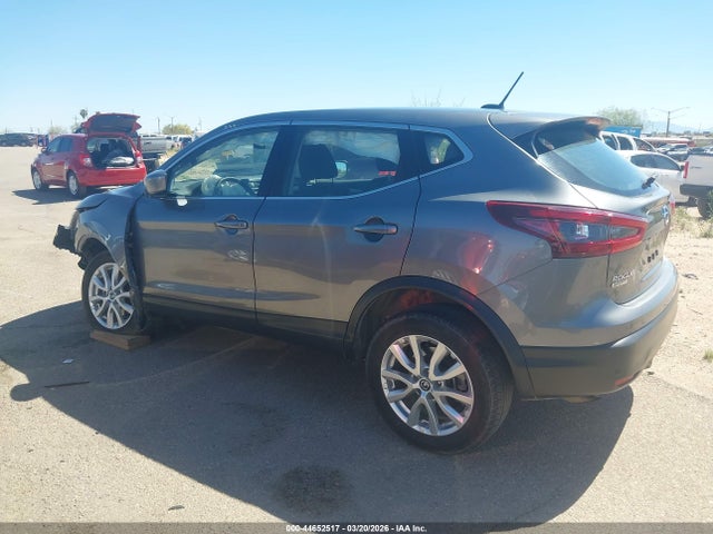 JN1BJ1AV1MW567930 Nissan Rogue Sport S Fwd Xtronic Cvt