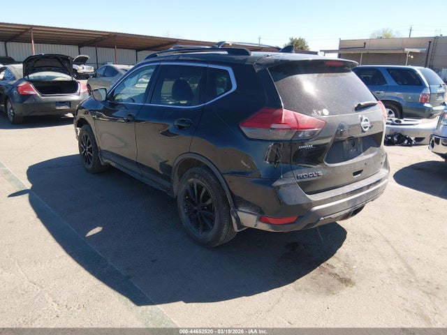 5N1AT2MV2JC813235 Nissan ROGUE SV