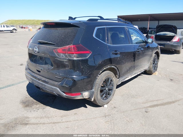 5N1AT2MV2JC813235 Nissan ROGUE SV