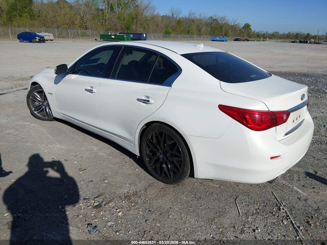 2015 INFINITI Q50 HYBRID JN1AV7AP9FM790946 Photo 2