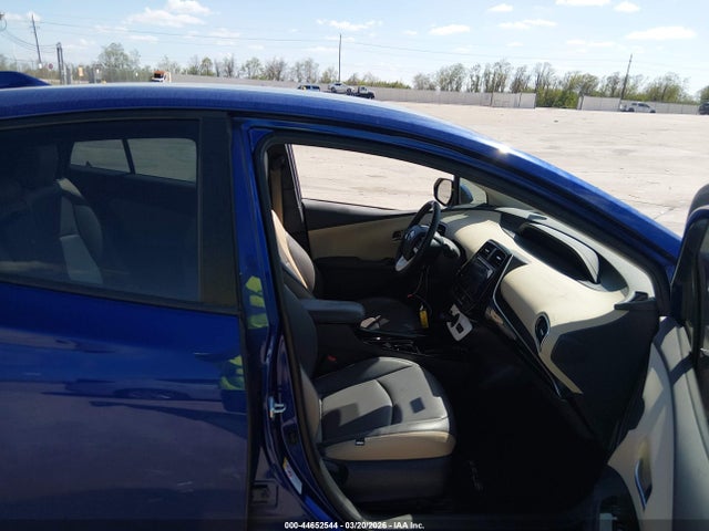 JTDKARFU1H3539435 Toyota Prius Three