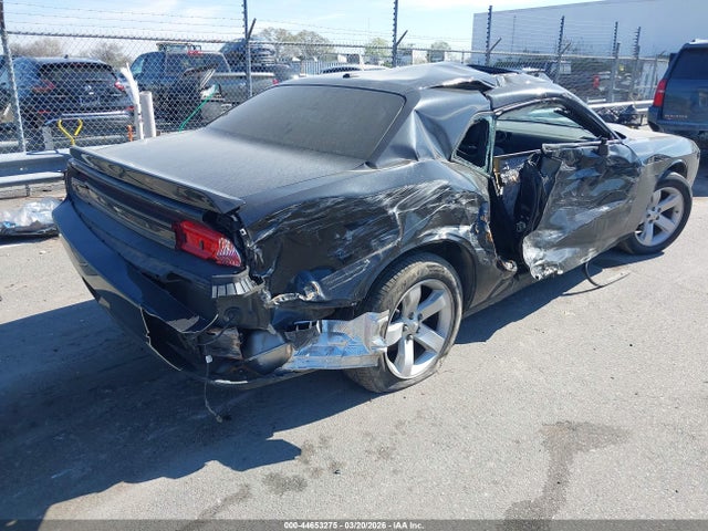 44653275 :رقم المزاد ، 2B3CJ4DV8AH219892 vin ، 2010 Dodge Challenger Se مزاد بيع