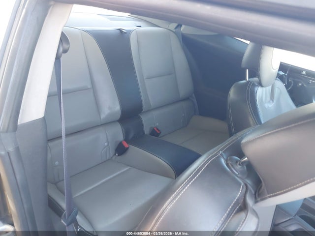 2G1FC1E3XE9271051 Chevrolet Camaro 2lt