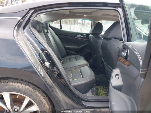 Продаж на аукціоні авто 2017 Nissan Maxima 3.5 Platinum, vin: 1N4AA6AP2HC439426, номер лоту: 44656198