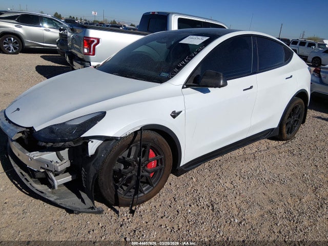 2024 TESLA MODEL Y 7SAYGDEE6RA283223 Photo 1