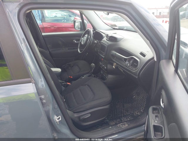 2017 Jeep Renegade Altitude 4x4 მანქანა იყიდება აუქციონზე, vin: ZACCJBBB7HPG56075, აუქციონის ნომერი: 44658493