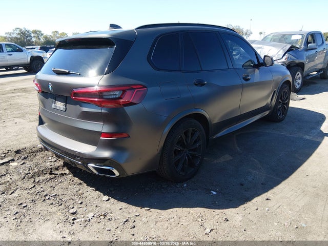 2019 BMW X5 5UXJU2C57KLN49528 Photo 3
