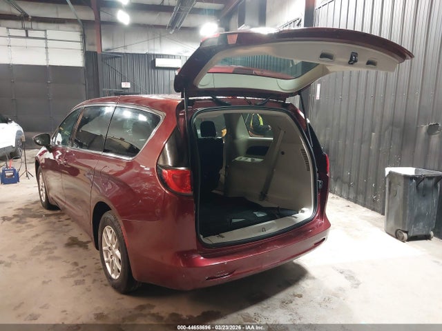 2017 CHRYSLER PACIFICA 2C4RC1CG4HR521804 Photo 2