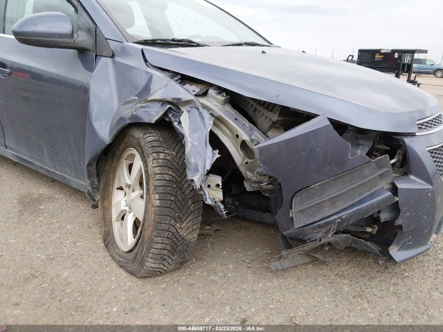 1G1PC5SB0E7316930 Chevrolet Cruze 1lt Auto
