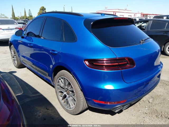 2017 PORSCHE MACAN WP1AG2A55HLB53617 Photo 2