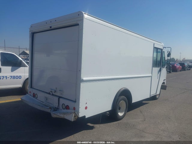 Ford E-350 Stripped 2018 1FC3E3K66JDC33134 Image 4