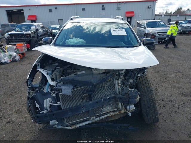 Toyota RAV4 LE 2016 2T3BFREV5GW434422 Image 13