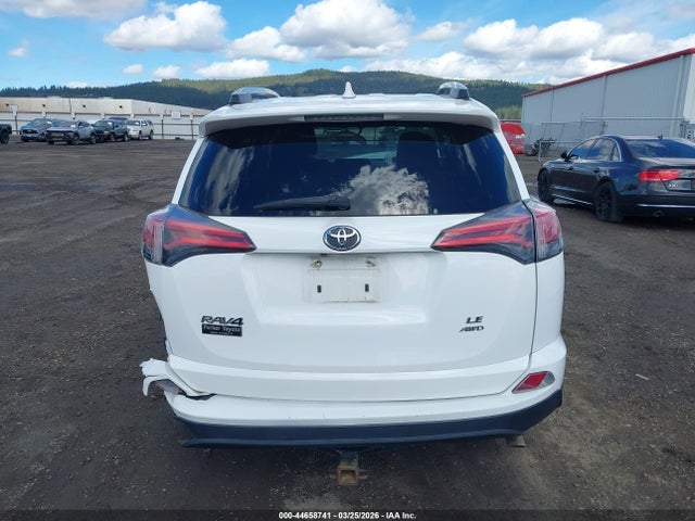 Toyota RAV4 LE 2016 2T3BFREV5GW434422 Image 17