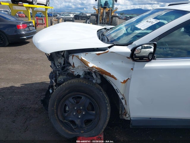 Toyota RAV4 LE 2016 2T3BFREV5GW434422 Image 18
