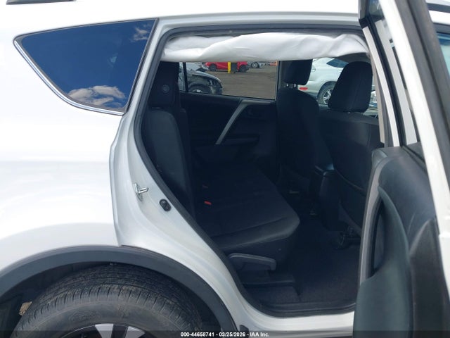 Toyota RAV4 LE 2016 2T3BFREV5GW434422 Image 8