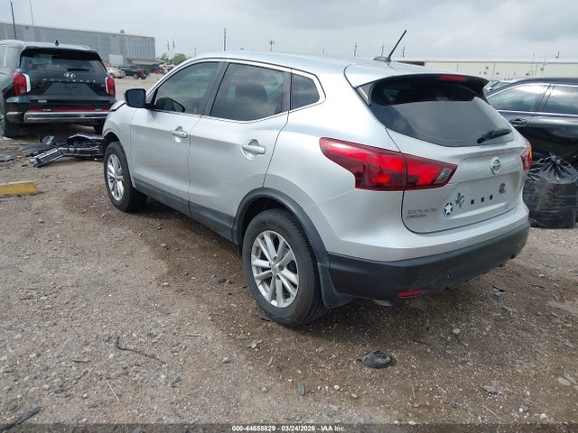 JN1BJ1CP0HW021043 Nissan Rogue Sport S