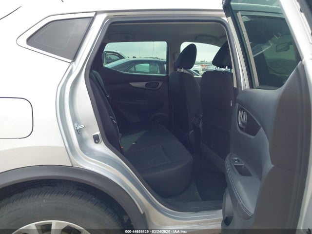 JN1BJ1CP0HW021043 Nissan Rogue Sport S