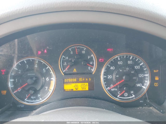 44658836 :رقم المزاد ، 5N1BA0ND7BN608391 vin ، 2011 Nissan Armada Platinum مزاد بيع