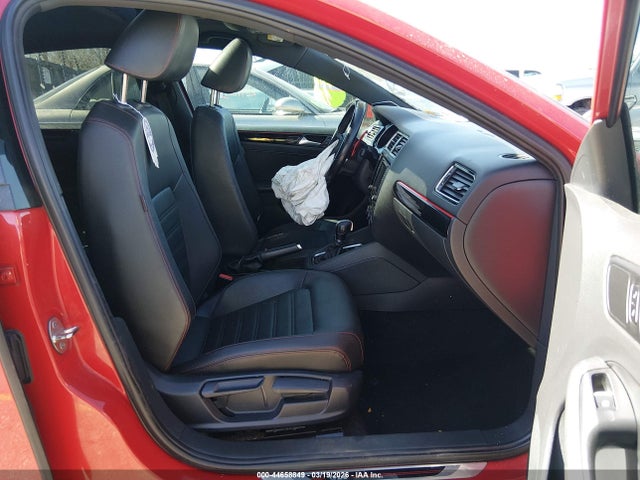 44658849 :رقم المزاد ، 3VW4T7AJ8HM320763 vin ، 2017 Volkswagen Jetta Gli مزاد بيع