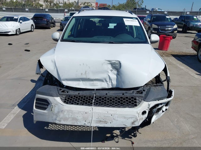 WVGAV7AX2FW510703 Volkswagen TIGUAN S