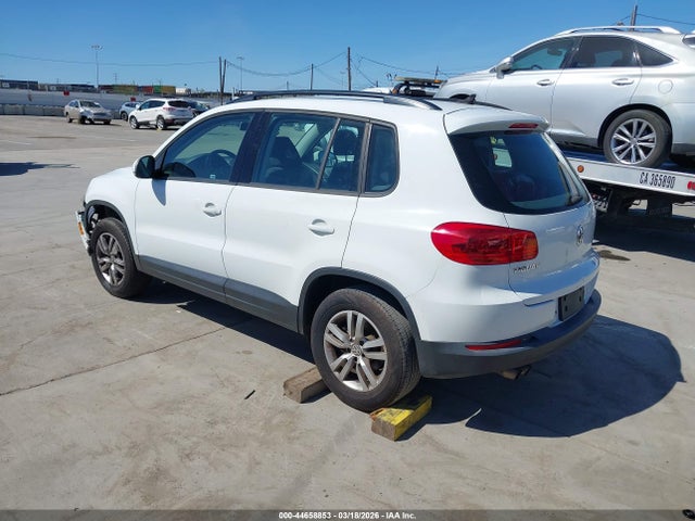 2015 VOLKSWAGEN TIGUAN WVGAV7AX2FW510703 Photo 2