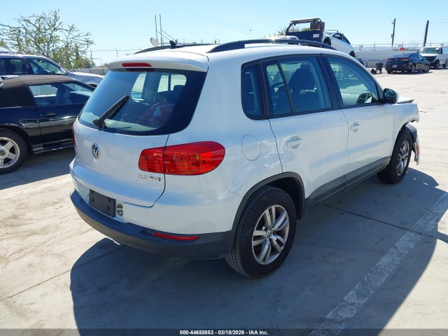 2015 VOLKSWAGEN TIGUAN WVGAV7AX2FW510703 Photo 3