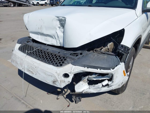 2015 VOLKSWAGEN TIGUAN WVGAV7AX2FW510703 Photo 5