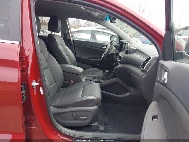 2019 HYUNDAI TUCSON KM8J33AL3KU864232 Photo 4