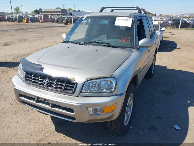 1999 TOYOTA RAV4 JT3HP10V3X7136998 Photo 1