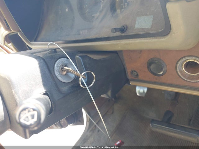 1981 TOYOTA PICKUP / CAB CHASSIS JT4RN44S8B0026229 Photo 10