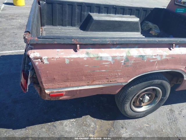 Продажа на аукционе авто 1981 Toyota Pickup / Cab Chassis 1/2 Ton Sr5, vin: JT4RN44S8B0026229, номер лота: 44658900
