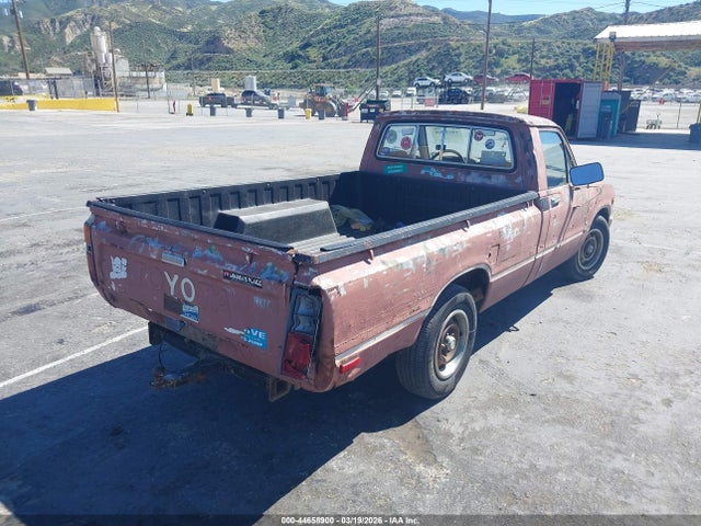 1981 TOYOTA PICKUP / CAB CHASSIS JT4RN44S8B0026229 Photo 3