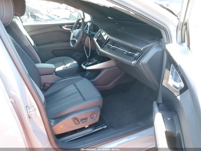 Продаж на аукціоні авто 2026 Audi Q4 E-tron Premium Plus 55 Quattro, vin: WA1LUBFZ4TP004139, номер лоту: 44658902