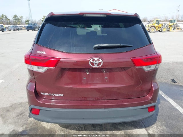 Toyota Highlander Le 2018 5TDZZRFH1JS243930 Image 16