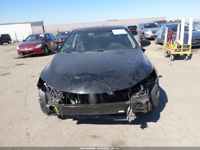4T1BF1FK9HU382745 Toyota CAMRY SE