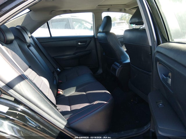 4T1BF1FK9HU382745 Toyota CAMRY SE