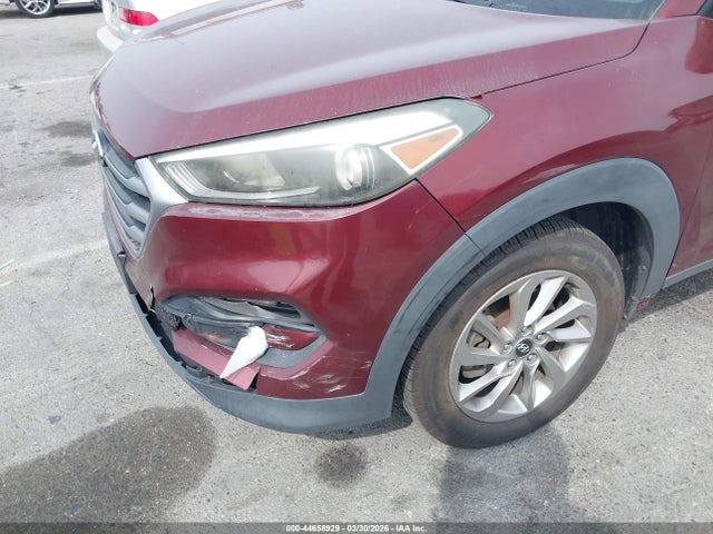 KM8J33A43HU264764 Hyundai TUCSON SE