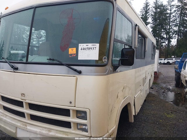 44658937 :رقم المزاد ، 1GBJP37N4N3315767 vin ، 1993 Fleetwood P30 مزاد بيع