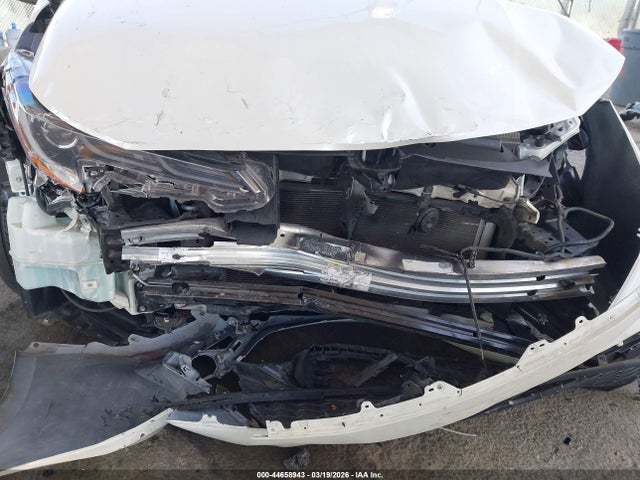 JTNK4RBE8K3035036 Toyota COROLLA SE