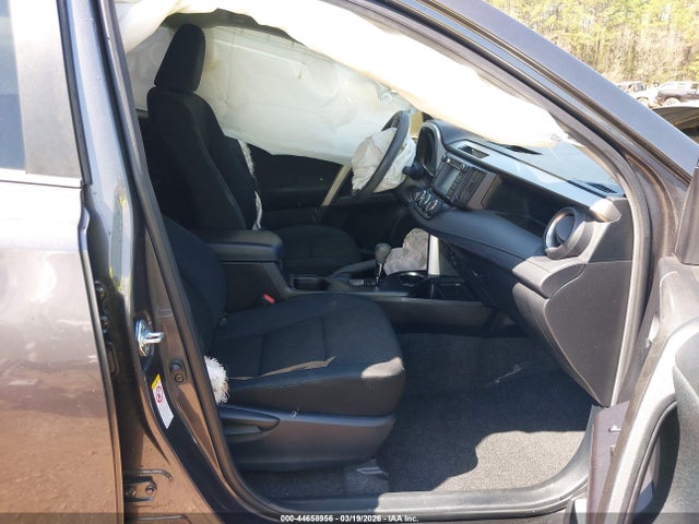 2018 TOYOTA RAV4 JTMZFREV4JJ726065 Photo 4