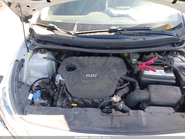 KMHCT5AE8HU325992 Hyundai ACCENT SE