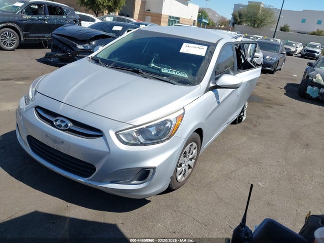 KMHCT5AE8HU325992 Hyundai ACCENT SE