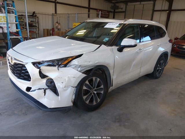 Toyota Highlander Xle 2020 5TDGZRAH4LS510995 Image 2