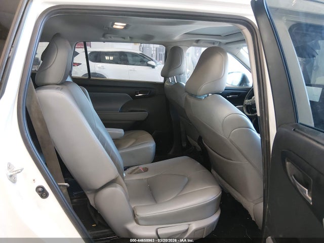 Toyota Highlander Xle 2020 5TDGZRAH4LS510995 Image 8