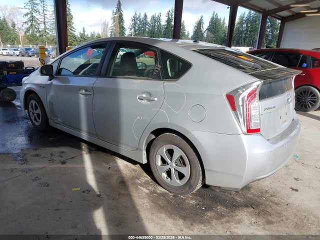 2014 TOYOTA PRIUS JTDKN3DU0E0356948 Photo 2